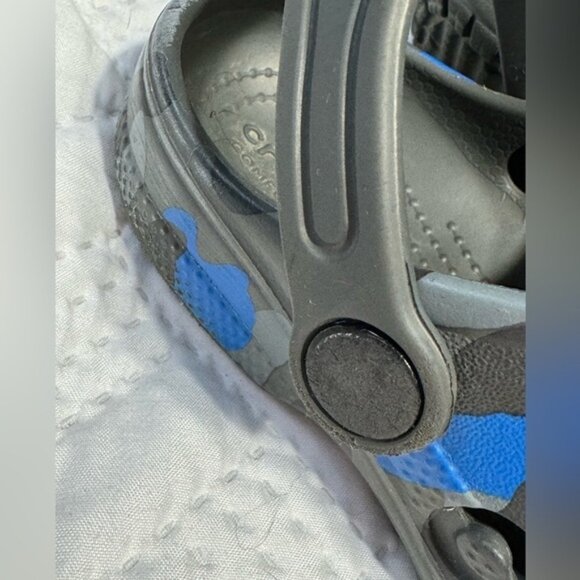 Crocs Iconic Comfort Size 10C Preschooler Child Camo Grey Blue Sandals - Picture 6 of 9